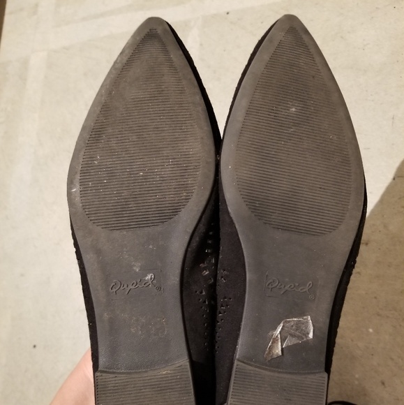 Qupid Pointy Toe Lasercut Lace Up Ballet Flat - Picture 3 of 4